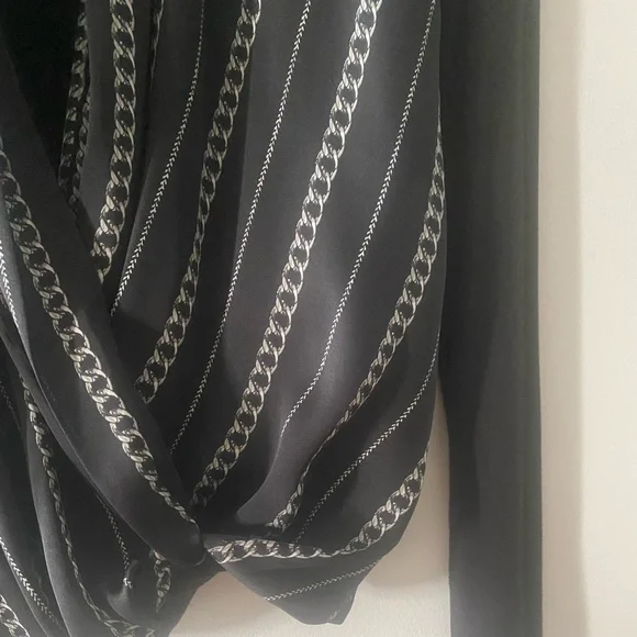 Like New Michael Kors Top - Picture 3 of 7